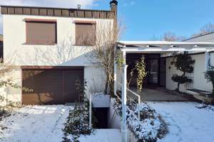 NEUES JAHR - NEUES GLÜCK - FAMILIENFREUNDLICHES EIGENHEIM IN SINDELFINGEN – Die vollständige Adresse der Immobilie erhältst du vom Anbieter., 71065 Sindelfingen – Vorschaubild 1