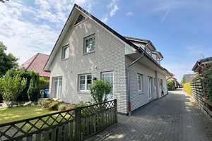 Gepflegte 4-Zimmer-Doppelhaushälfte mit Garten, Terrasse und Stellplatz in Eversten – Die vollständige Adresse der Immobilie erhältst du vom Anbieter., 26131 Eversten, Oldenburg (Oldenburg) – Vorschaubild 2
