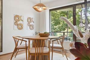 # 2-Zimmer # sonniger Balkon # ruhige Lage #