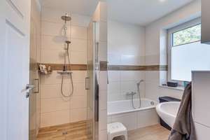 Investition oder Zuhause: vermietetes Doppelhaus aus 2016 mit 2 WE, KfW-55, 142m² Wfl. & Feldblick! – Die vollständige Adresse der Immobilie erhältst du vom Anbieter., 24882 Schaalby – Vorschaubild 10