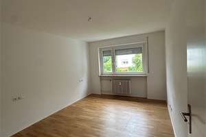Helle 3-Zimmerwohnung mit Balkon in Stuttgart-Degerloch! – Die vollständige Adresse der Immobilie erhältst du vom Anbieter., 70597 Waldau, Stuttgart – Vorschaubild 3