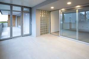250m² Wohnen und Hobby auf 2 Etagen. NEU SANIERT. Sauna, Whirlpool, Kamin, Wintergarten, Dopp.Garage – Am Sündnerkamp 21, 30629 Misburg-Nord, Hannover – Vorschaubild 2