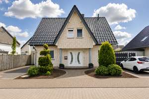 Zwischen Stadt und Feld – ein Zuhause für die Familie, das gefällt! – Die vollständige Adresse der Immobilie erhältst du vom Anbieter., 33378 Rheda-Wiedenbrück – Vorschaubild 3