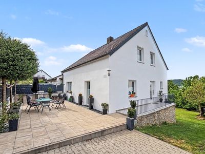 Saniertes Einfamilienhaus mit schönem Garten in Parsberg