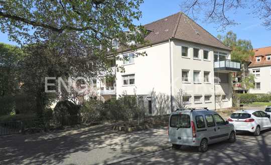 DACHGESCHOSSWOHNUNG MIT POTENZIAL: HELLE RÄUME UND CLEVERER GRUNDRISS