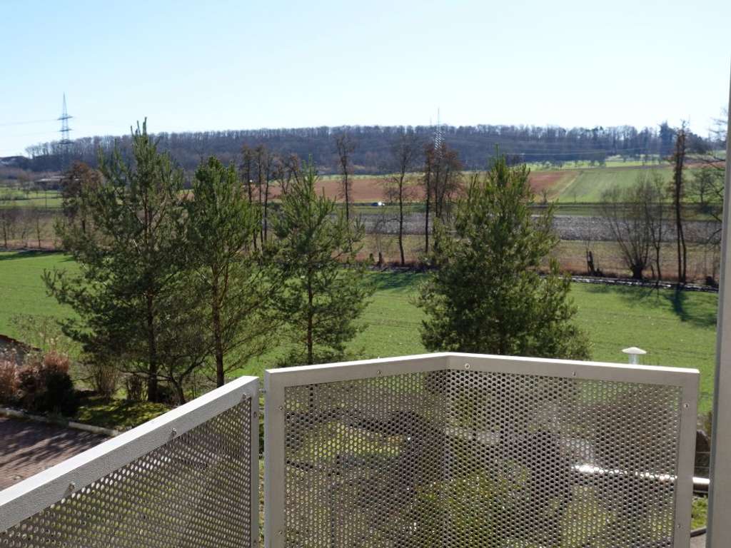 Immobilie in Ötisheim - Gemütliche Wohnung mit Balkon und toller Aussicht - Bild 3