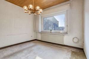 Zweifamilienhaus mit vielseitigen Nutzungsmöglichkeiten und Potenzial für individuelle Wohnkonzepte – Die vollständige Adresse der Immobilie erhältst du vom Anbieter., 46149 Buschhausen, Oberhausen – Vorschaubild 8