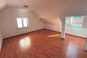 Kapitalanlage oder Familienidyll: Freistehendes Stadthaus in Altomünster – Die vollständige Adresse der Immobilie erhältst du vom Anbieter., 85250 Altomünster – Vorschaubild 7