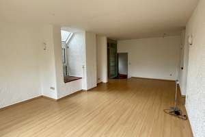 *Provisionsfrei*Ein echtes 2-Familienhaus mit unverwechselbarem Kamin-Unikat &idyllischem Grundstück – Rosmerthastraße xx, 55126 Finthen, Mainz – Vorschaubild 90