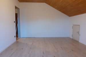 Geräumige zwei Zimmer Wohnung in München (Kreis), Kirchheim bei München – Die vollständige Adresse der Immobilie erhältst du vom Anbieter., 85551 Kirchheim bei München – Vorschaubild 3