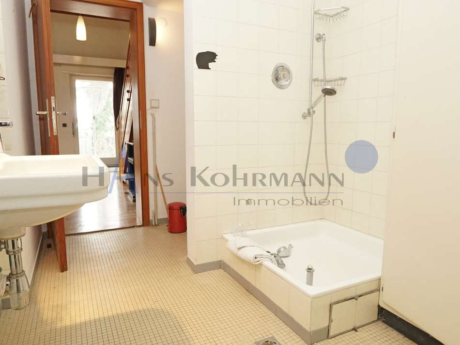 Badezimmer EG
