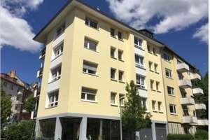 Stilvolle, sanierte 2-Zimmer-Erdgeschosswohnung mit Balkon in Wiesbaden – Hartingstraße 10, 65193 Nordost, Wiesbaden – Vorschaubild 1