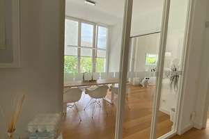 MODERN-HELL-KAMIN-PARKETT-EINBAUKÜCHE-HOHE WÄNDE - HAUS IN WITTLAER – Die vollständige Adresse der Immobilie erhältst du vom Anbieter., 40489 Wittlaer, Düsseldorf – Vorschaubild 9