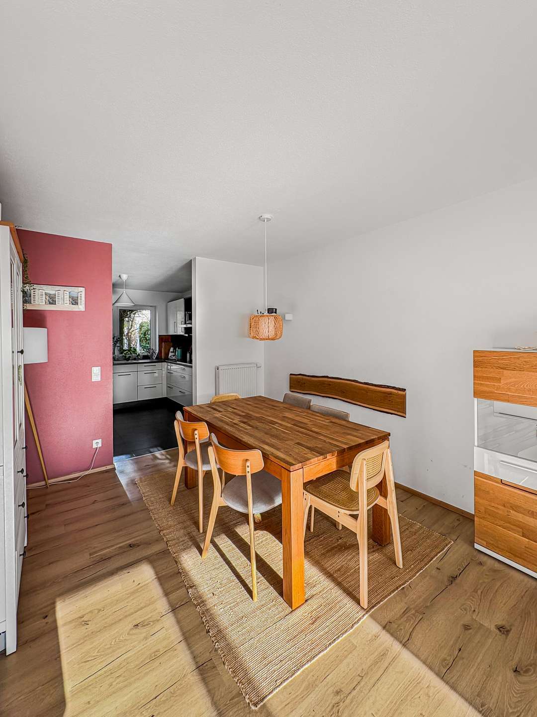 Immobilie in Wettstetten - Stilvolles Reihenmittelhaus mit Energieeffizienzklasse A, 157 m² Wohnfläche und sonniger Terrasse - Bild 2