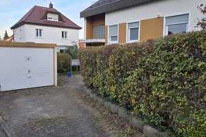 Einfamilienhaus mit Einliegerwohnung und Terrasse, Garten und Garage wartet auf Ihre Neugestaltung! – Ludwigsburg (Kreis) – Vorschaubild 23
