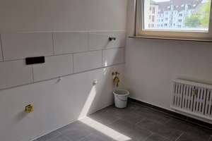 Gut geschnittene 2 Zimmerwohnung mit Balkon – Melanchthonstraße 37, 40597 Benrath, Düsseldorf – Vorschaubild 5