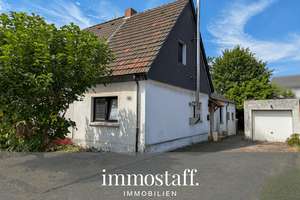 SANIERUNGSTRAUM! Doppelhaushälfte mit Garage in toller Lage von Bottrop-Fuhlenbrock