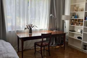  Helle 2 ZKB Wohnung  mit Charme: Hohe Decken, Parkettböden, Garten & Balkon – Sybelstrasse 12, 40239 Düsseltal, Düsseldorf – Vorschaubild 2