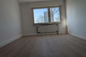Neckarblick! Liebevoll sanierte Etagenwohnung mit tollem Neckarblick und Balkon! – Die vollständige Adresse der Immobilie erhältst du vom Anbieter., 68169 Neckarstadt-West, Mannheim – Vorschaubild 2