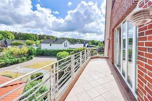 Imposante Maisonette-Wohnung mit Einfamilienhaus-Charakter, 4 Balkonen, Doppelcarport u. Sauna! – Die vollständige Adresse der Immobilie erhältst du vom Anbieter., 23627 Groß Grönau – Vorschaubild 7
