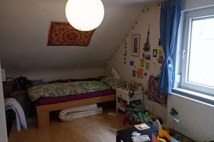 Unverbauter Blick ringsherum über Stuttgart. Sonnige, ruhige Wohnung. – Rosenbergstraße 56, 70176 Rosenberg, Stuttgart – Vorschaubild 7