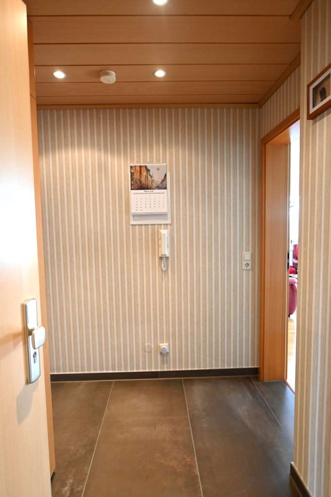 Immobilie in Wolpertswende - Sonnige Drei-Zimmer-Wohnung mit Balkon und zwei Stellplätzen - Bild 4