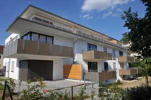 Exklusive Neubauwohnung in kleiner Wohnanlage in zentraler ruhiger Lage der Burghauser Neustadt – Die vollständige Adresse der Immobilie erhältst du vom Anbieter., 84489 Burghausen – Vorschaubild 2