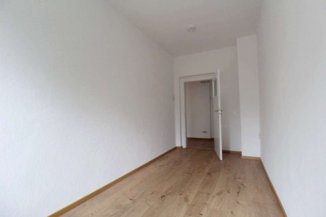 Immobilie in Rochlitz - Freigezogene, helle Eigentumswohnung in ruhiger Lage mit Stellplatz - Bild 2