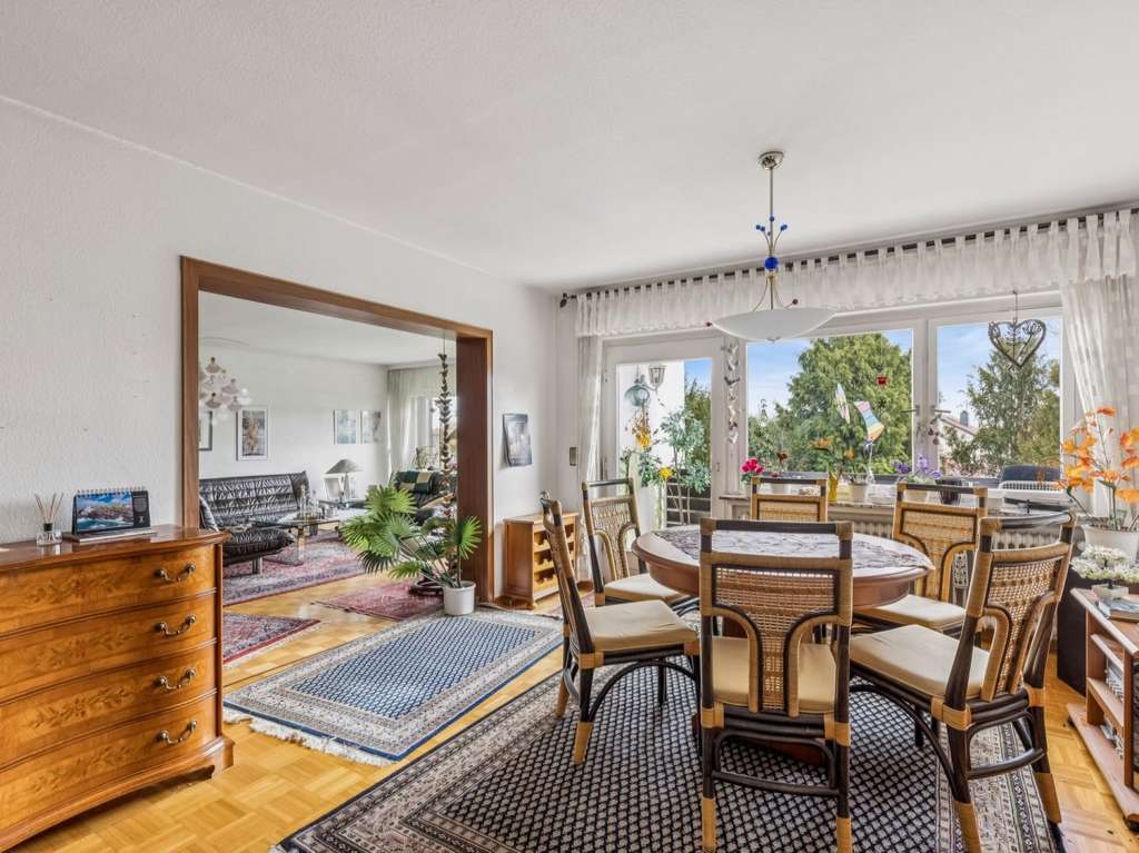 Immobilie in Wettenberg - Ein Zuhause zum Ankommen - Einfamilienhaus mit traumhaftem Garten und viel Potenzial in Wettenberg - Bild 2