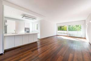 Stilvolle Wohnung mit Design-Ästhetik, großer Dachterrasse und Hobbyraum