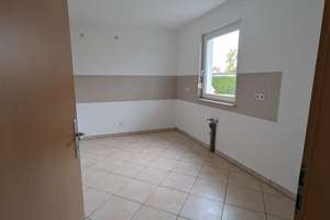 +++TOLLES REIHENMITTELHAUS+GARTEN+MODERNES BAD M. WANNE+GR. KÜCHE+TOLLES WOHNZIMMER++ – 4509 Delitzsch – Vorschaubild 7