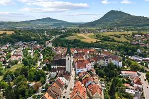 Wohnen mit Charakter: Charmante 2,5 Zimmer Wohnung in der historischen Altstadt von Engen – Die vollständige Adresse der Immobilie erhältst du vom Anbieter., 78234 Engen – Vorschaubild 4