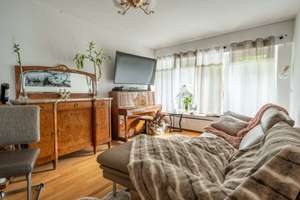 *Reserv.* MFH mit 3 Whg plus Ausbaupotential, mit Garten, zentrale Wohnlage! – Die vollständige Adresse der Immobilie erhältst du vom Anbieter., 71638 Ost, Ludwigsburg – Vorschaubild 6