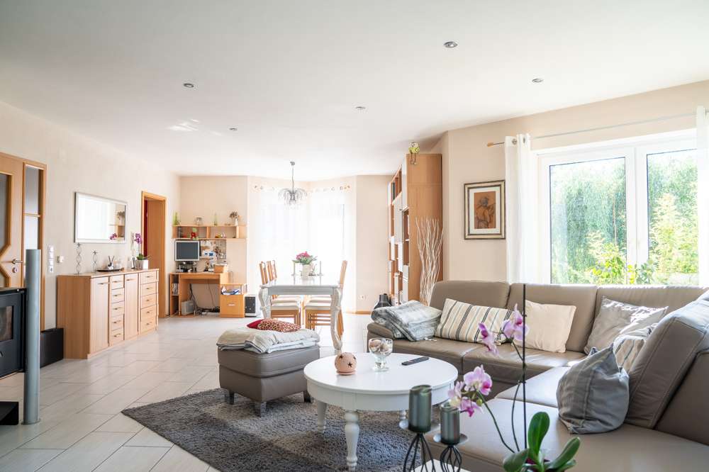 Immobilie in Weisel - ***Raumvielfalt und Gartenidylle*** - Bild 7