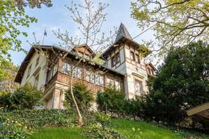 Exklusive Denkmalvilla in Dresden-Loschwitz mit Elbblick und außergewöhnlicher Privatsphäre – Die vollständige Adresse der Immobilie erhältst du vom Anbieter., 1326 Loschwitz/Wachwitz, Dresden – Vorschaubild 2