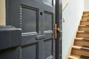 Attraktive Lage in Karlshorst: Helle 1-Zimmerwohnung mit Altbauflair – keine Käuferprovision – Die vollständige Adresse der Immobilie erhältst du vom Anbieter., 10318 Karlshorst, Berlin – Vorschaubild 6