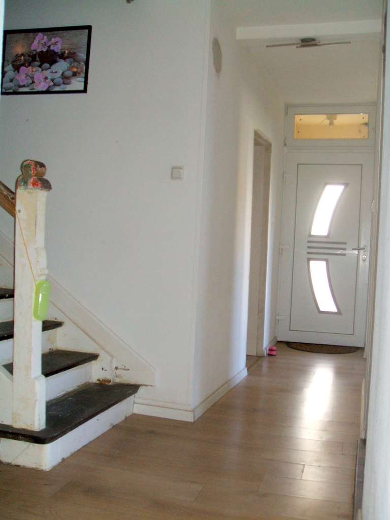 Immobilie in Niedersohren - +++REDUZIERT+++ Solides, teilrenoviertes Wohnhaus mit Außenanlage, Nebengebäude und Garage - Bild 3