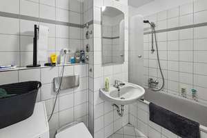 Schöne vermietete 2 Zimmer-Wohnung mit TG-Stellplatz am Wasser und an der Wuhlheide in Berlin – Die vollständige Adresse der Immobilie erhältst du vom Anbieter., 12459 Oberschöneweide, Berlin – Vorschaubild 10