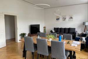 Beautiful 3 bedrooms walking distance to everything  with parking  – Die vollständige Adresse der Immobilie erhältst du vom Anbieter., 65185 Mitte, Wiesbaden – Vorschaubild 6