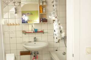 Herrliche DG-Maisonette Wohnung - mit Balkon und Kamin – Die vollständige Adresse der Immobilie erhältst du vom Anbieter., 40470 Rath, Düsseldorf – Vorschaubild 11
