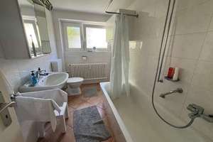 Zweifamilienhaus   -  Gartentraum - bezugsfrei, saniert & Bestlage ! – Die vollständige Adresse der Immobilie erhältst du vom Anbieter., 79822 Titisee-Neustadt – Vorschaubild 42