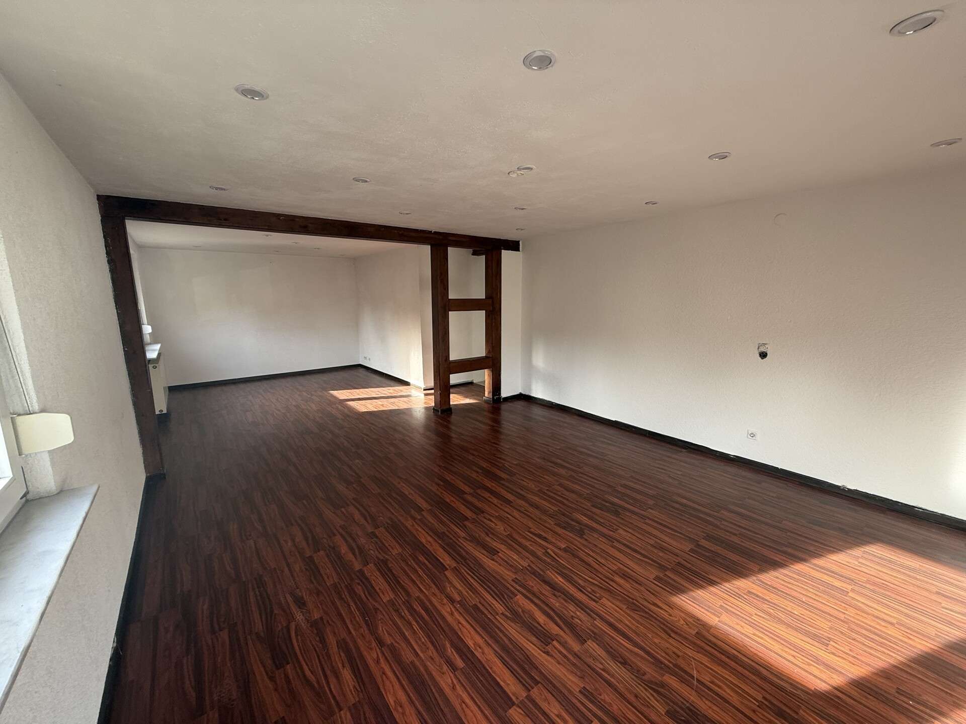 Immobilie in Neuhausen auf den Fildern - Doppelhaushälfte mit Potenzial in zentraler Lage von Neuhausen - provisionsfrei! - Bild 7