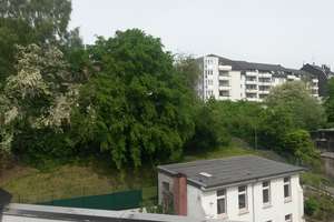 HAUS IM HAUS AUF EINER EBENE --- großzügige und helle Dachgeschosswohnung mit attraktivem Grundriss – Die vollständige Adresse der Immobilie erhältst du vom Anbieter., 42277 Oberbarmen, Wuppertal – Vorschaubild 4