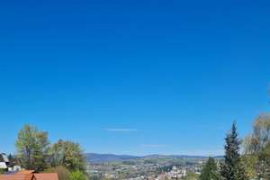 Günstig ins Eigenheim!
Kleines Chalet zum top Preis. Billiger als Miete. Tolle Lage und gut saniert – Die vollständige Adresse der Immobilie erhältst du vom Anbieter., 94078 Freyung – Vorschaubild 5