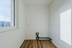 Wohnung mit Terrasse an der U5! – Lily-Braun-Str. 15, 12619 Hellersdorf, Berlin – Vorschaubild 5