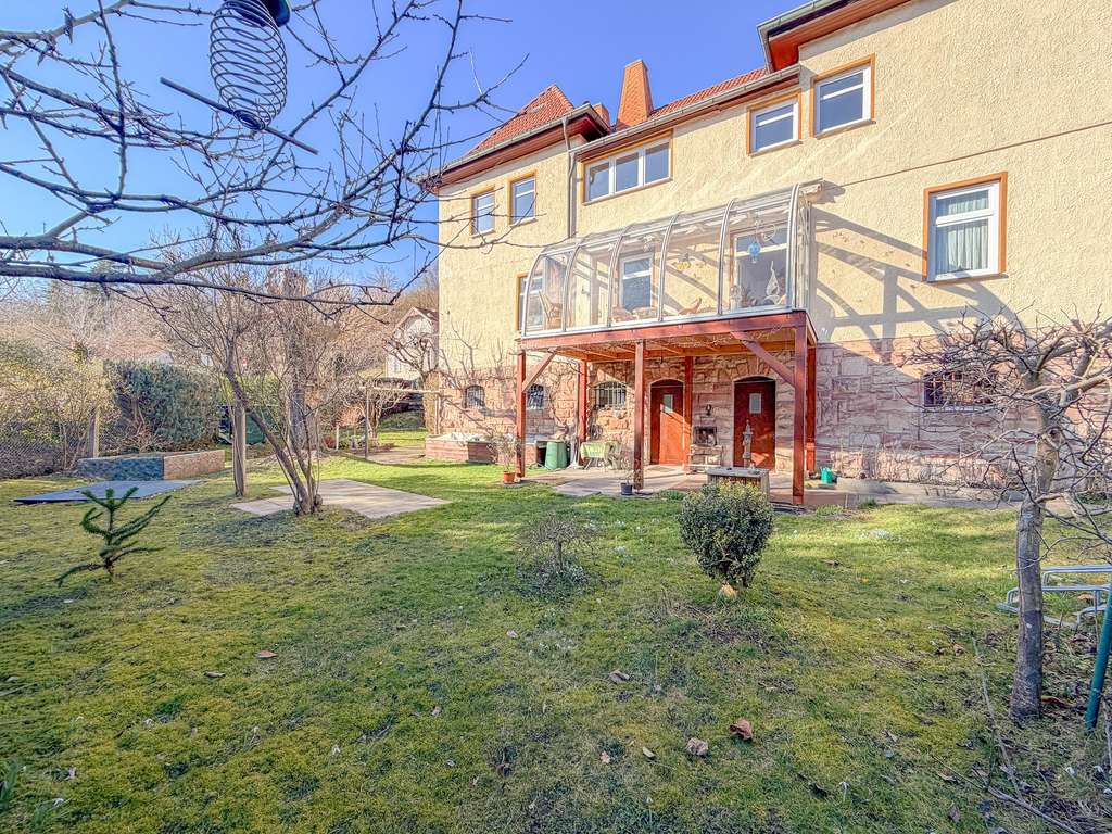 Immobilie in Schmalkalden - Großzügiges modernisiertes Zweifamilienhaus mit vielen Möglichkeiten und sonnigem Garten - Bild 3