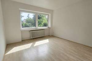 Charmante 3-Zimmer-Wohnung mit großem Balkon in Düsseldorf-Wersten – Am Massenberger Kamp 46, 40538 Wersten, Düsseldorf – Vorschaubild 5