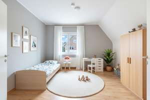 Ein Zuhause mit Perspektive – Großzügiges Zweifamilienhaus in ruhiger Zentrumslage | Halle (Westf.) – Die vollständige Adresse der Immobilie erhältst du vom Anbieter., 33790 Halle (Westfalen) – Vorschaubild 10