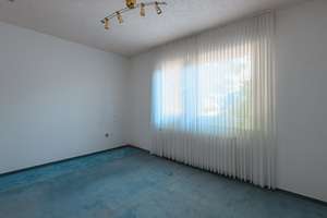 Bezugsfreies Zweifamilienhaus mit Schwimmteich, Wintergarten und parkähnlichem Grundstück – 33729 Heepen, Bielefeld – Vorschaubild 9