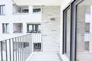 Praktisch und modern: 3-Zi.-Wohnung mit Einbauküche, Balkon und zwei Bädern – Rheinallee 70, 55120 Neustadt, Mainz – Vorschaubild 6